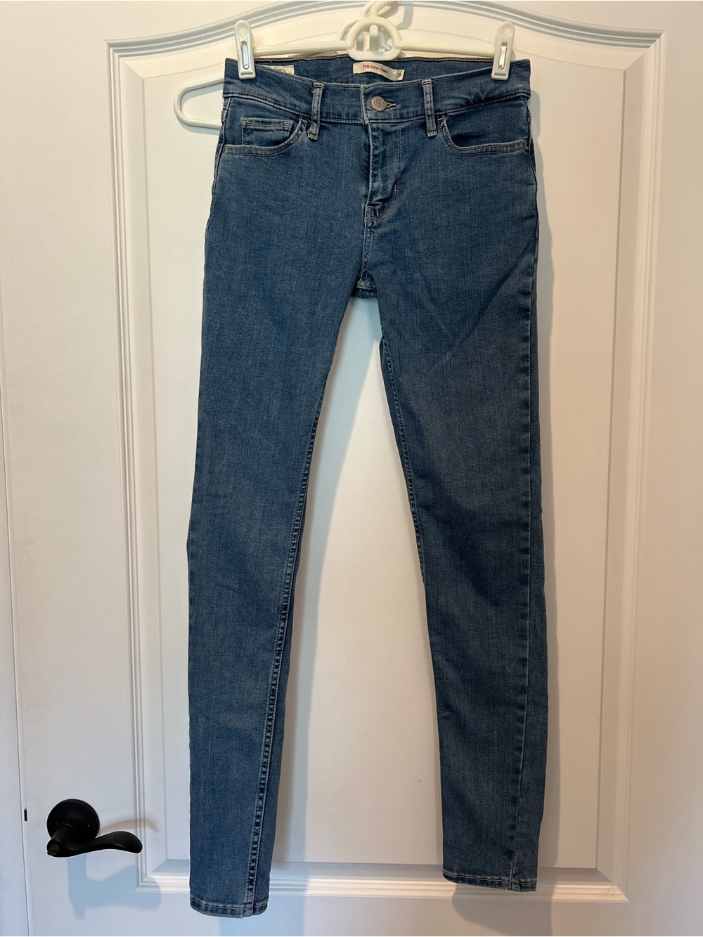 Levi Strauss Women’s Classic Dark Blue Super Skinny Jeans Sz 26